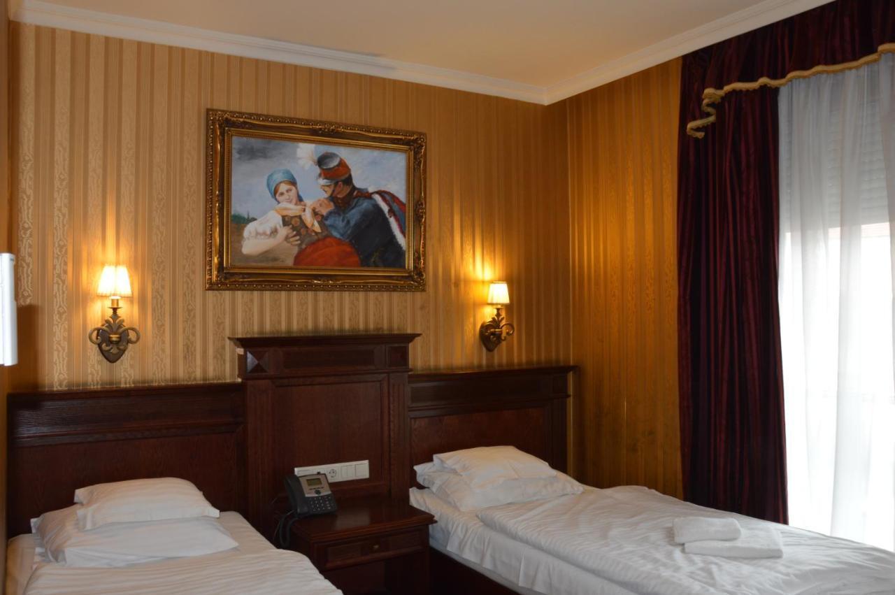 Hotel Obester Debrecen Eksteriør billede